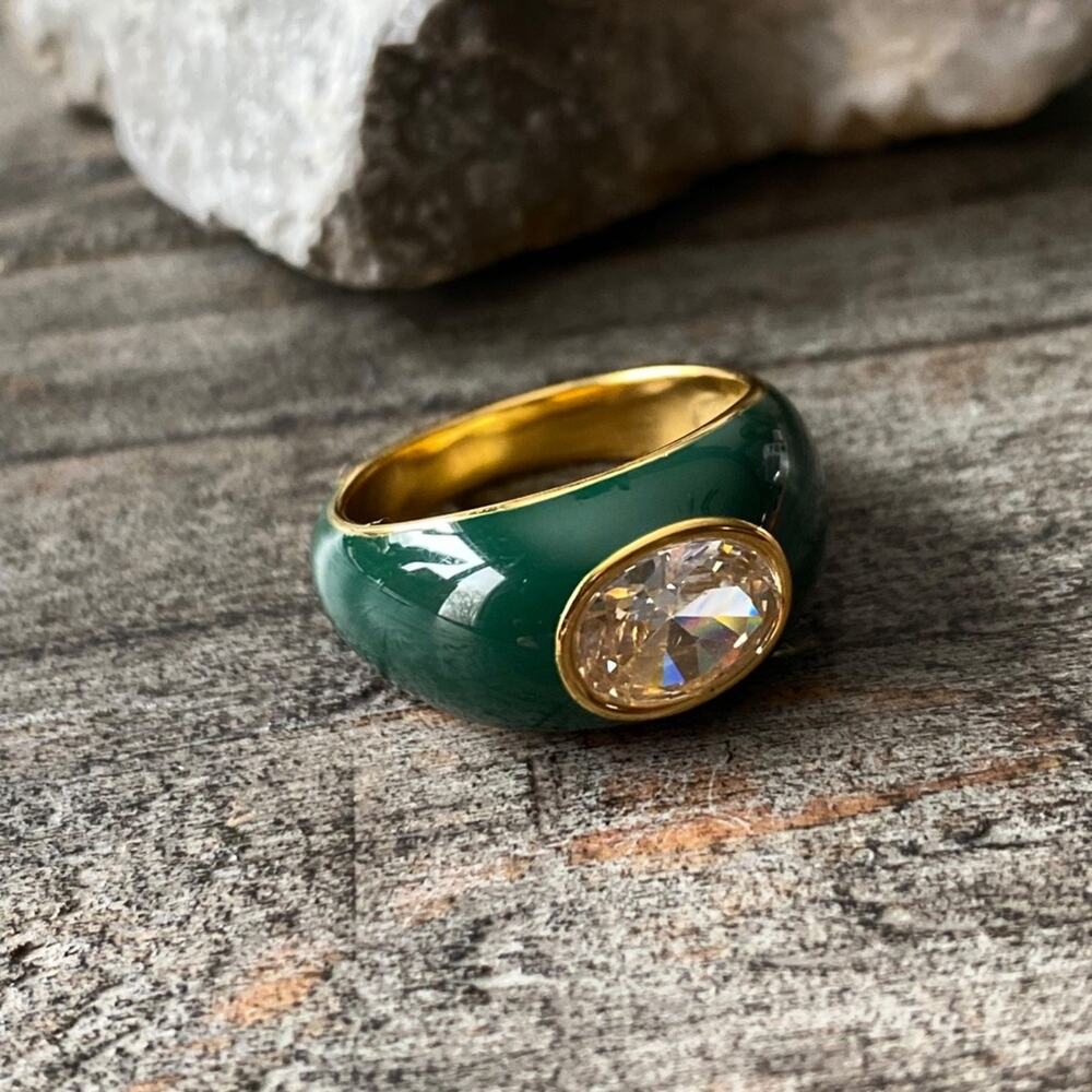 NEW Green Enamel And Rhinestone Cocktail Ring - Picture 2 of 12